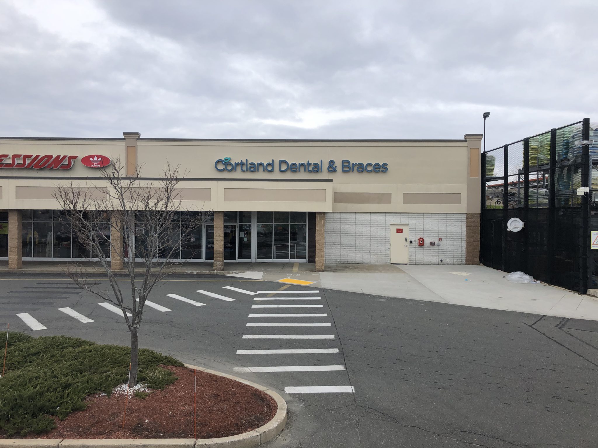 Dentist in Chelsea, MA on Revere Beach Pkwy Cortland Dental